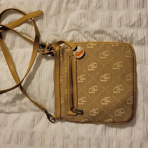 Authentic Dooney & Bourke Cross Body purse
